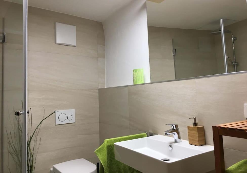 Relax.Land - Apart Grinzens 90Qm Ferienwohnung ภายนอก รูปภาพ